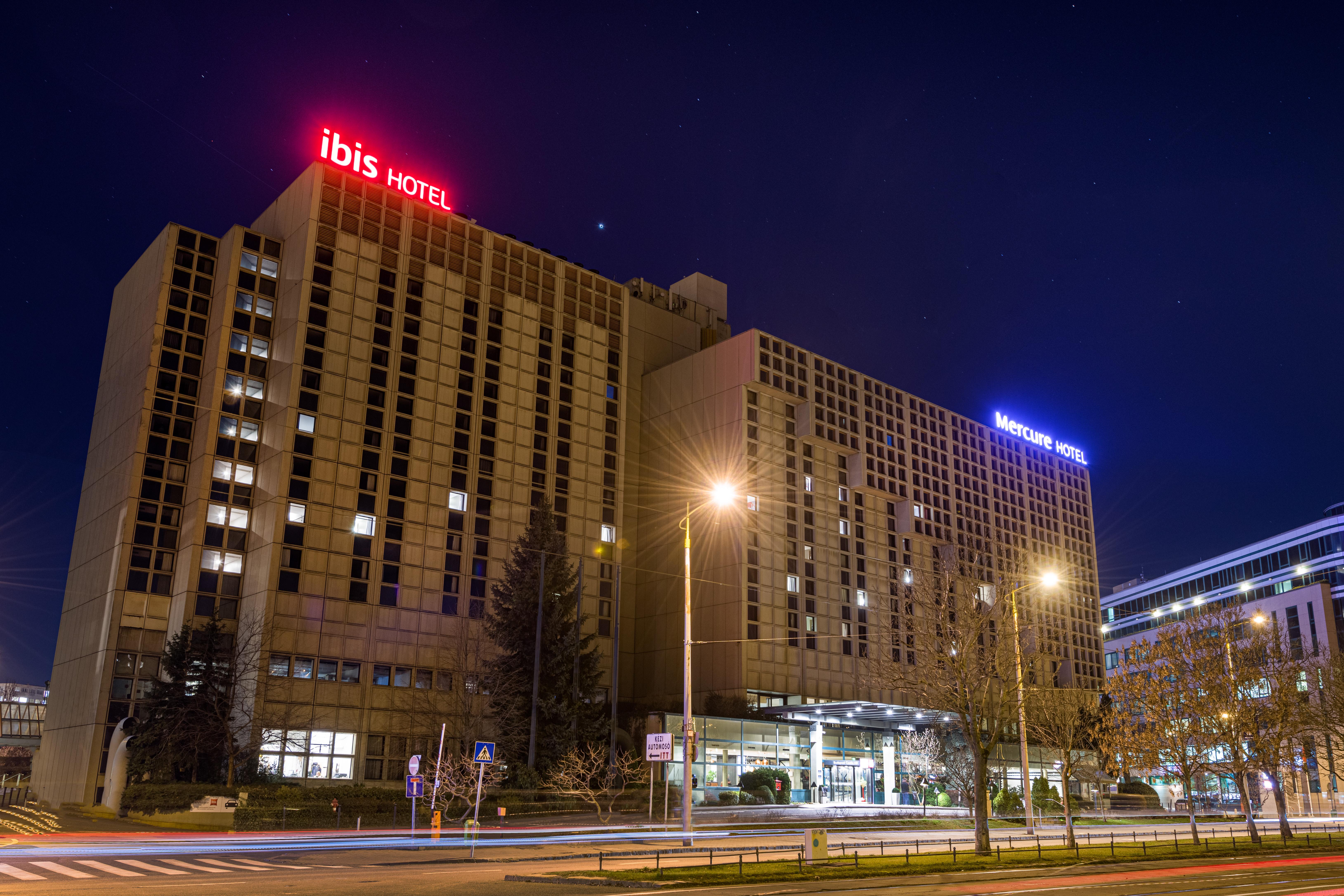 Hotel Mercure Budapest Castle Hill Exterior foto